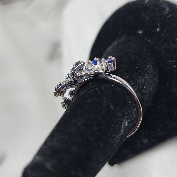 🎄NWOT STERLING SILVER FLORAL RING🎄 - Picture 5 of 6